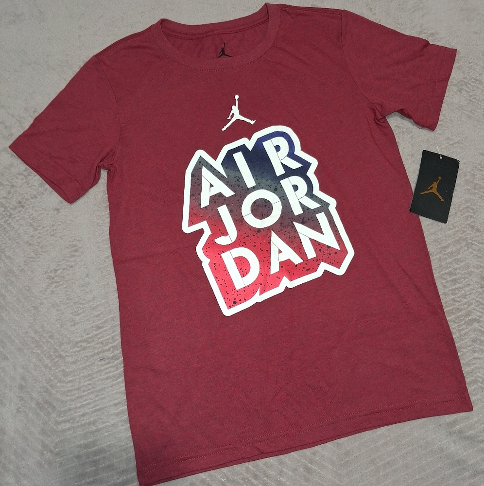 🆕 Air Jordan Kids Speckled Burgundy Graphic T-Shirt Boys Size Medium 10-12 Yrs.